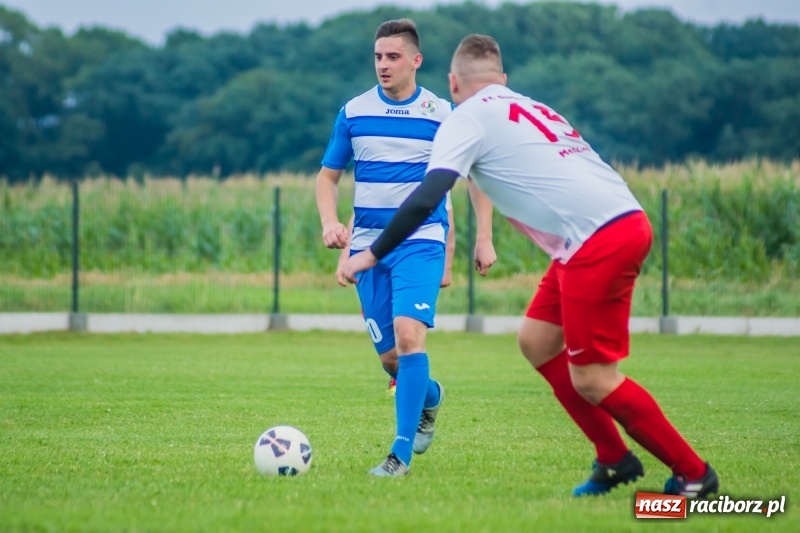 Zdjęcie w galerii na portalu naszraciborz.pl: Sparingowa kanonada w Zawadzie Książęcej wiadomości z regionu