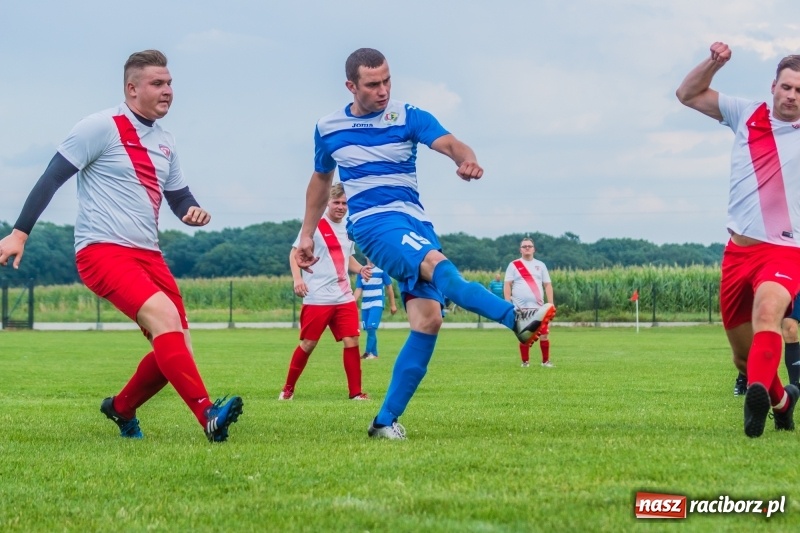 Zdjęcie w galerii na portalu naszraciborz.pl: Sparingowa kanonada w Zawadzie Książęcej wiadomości z regionu