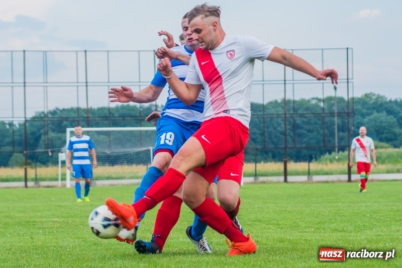 Zdjęcie w galerii na portalu naszraciborz.pl: Sparingowa kanonada w Zawadzie Książęcej wiadomości z regionu