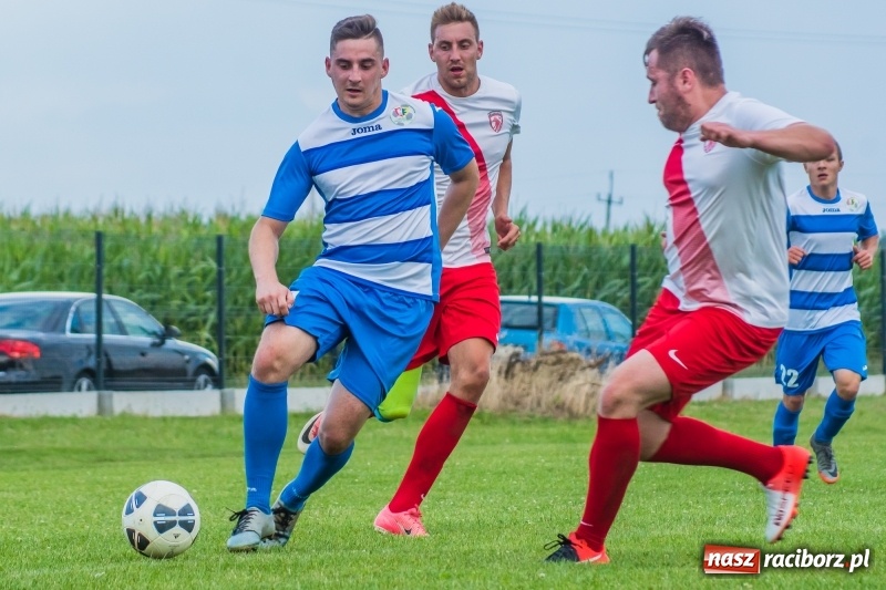 Zdjęcie w galerii na portalu naszraciborz.pl: Sparingowa kanonada w Zawadzie Książęcej wiadomości z regionu