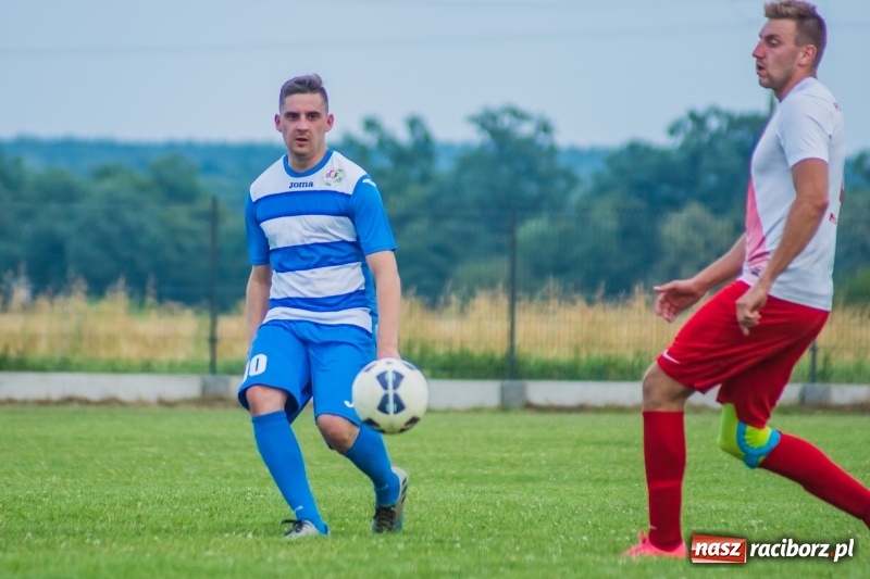 Zdjęcie w galerii na portalu naszraciborz.pl: Sparingowa kanonada w Zawadzie Książęcej wiadomości z regionu