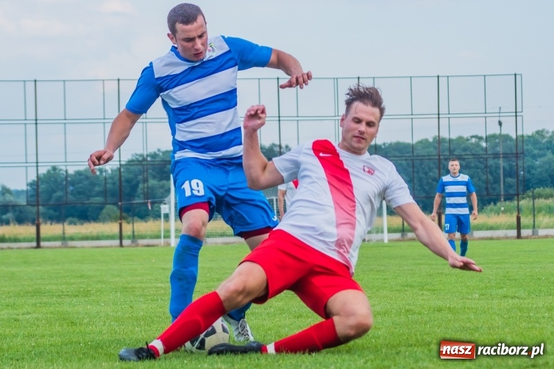 Zdjęcie w galerii na portalu naszraciborz.pl: Sparingowa kanonada w Zawadzie Książęcej wiadomości z regionu