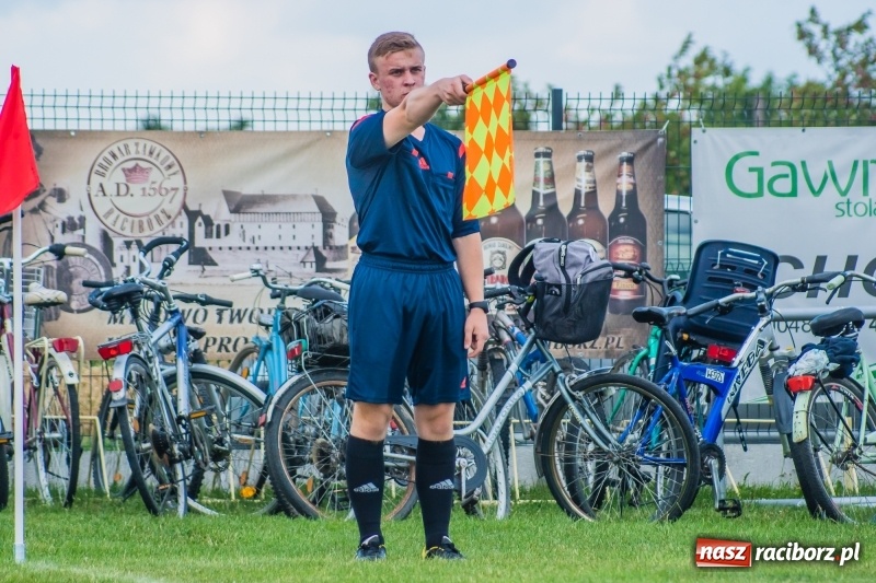 Zdjęcie w galerii na portalu naszraciborz.pl: Sparingowa kanonada w Zawadzie Książęcej wiadomości z regionu