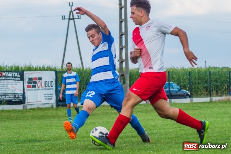 Zdjęcie w galerii na portalu naszraciborz.pl: Sparingowa kanonada w Zawadzie Książęcej wiadomości z regionu