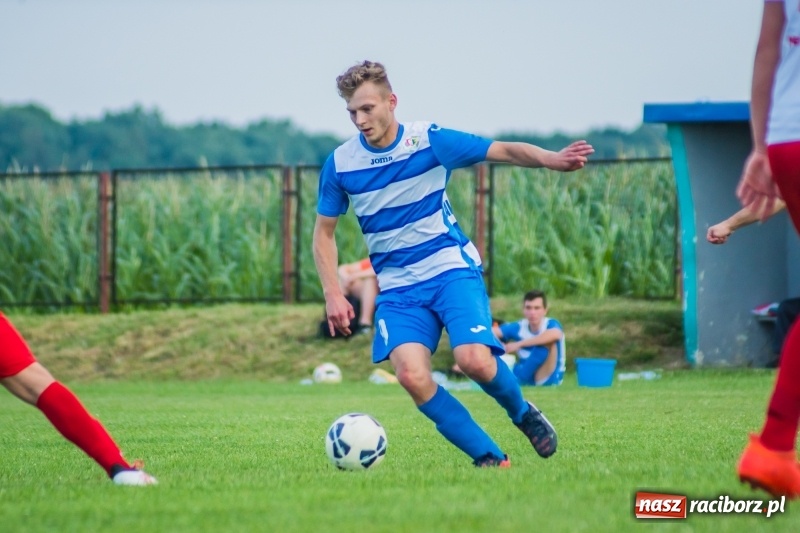 Zdjęcie w galerii na portalu naszraciborz.pl: Sparingowa kanonada w Zawadzie Książęcej wiadomości z regionu