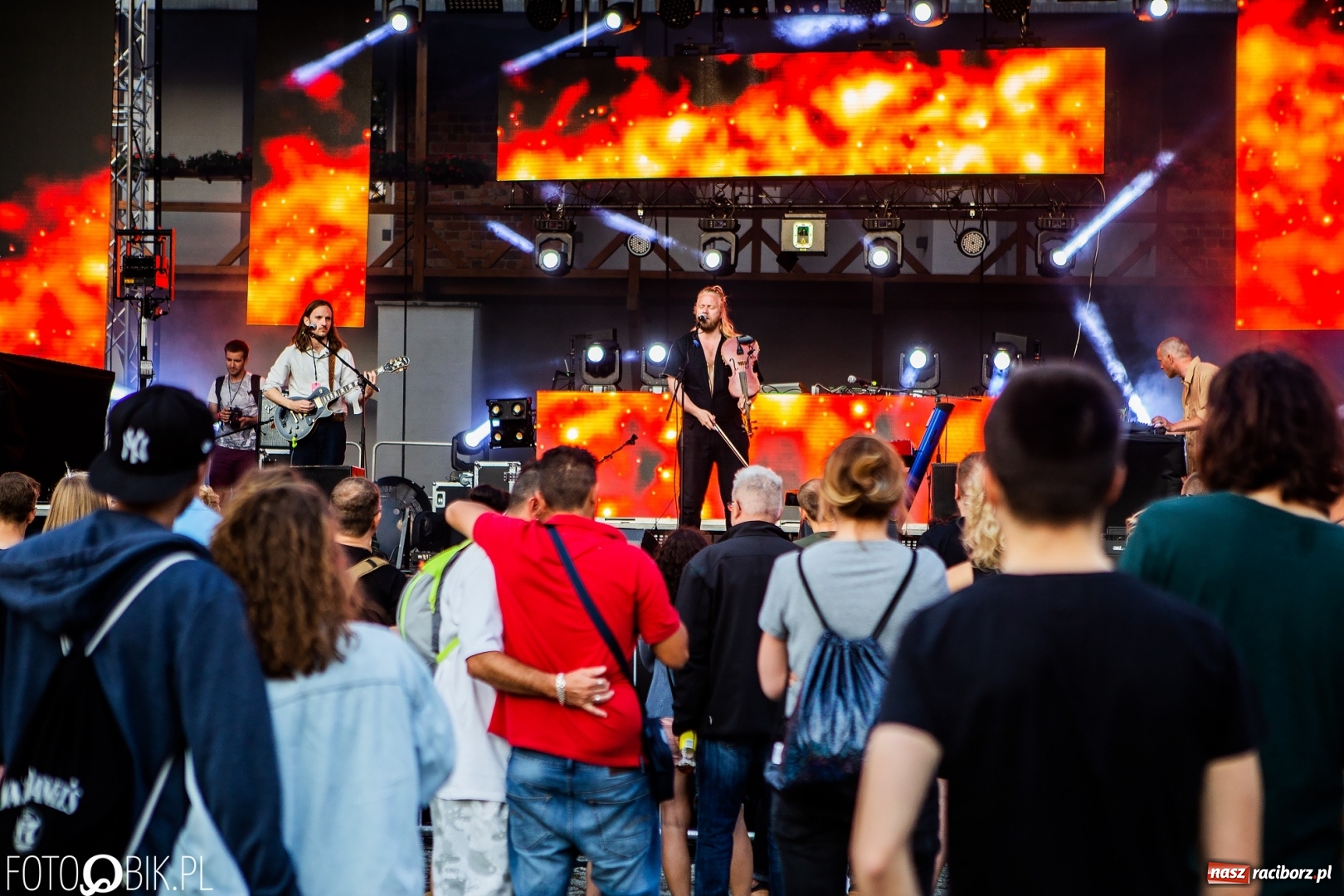 Zdjęcie w galerii na portalu naszraciborz.pl: Magia dźwięków i świateł. INTRO Festival 2018 przeszedł do historii wiadomości z regionu