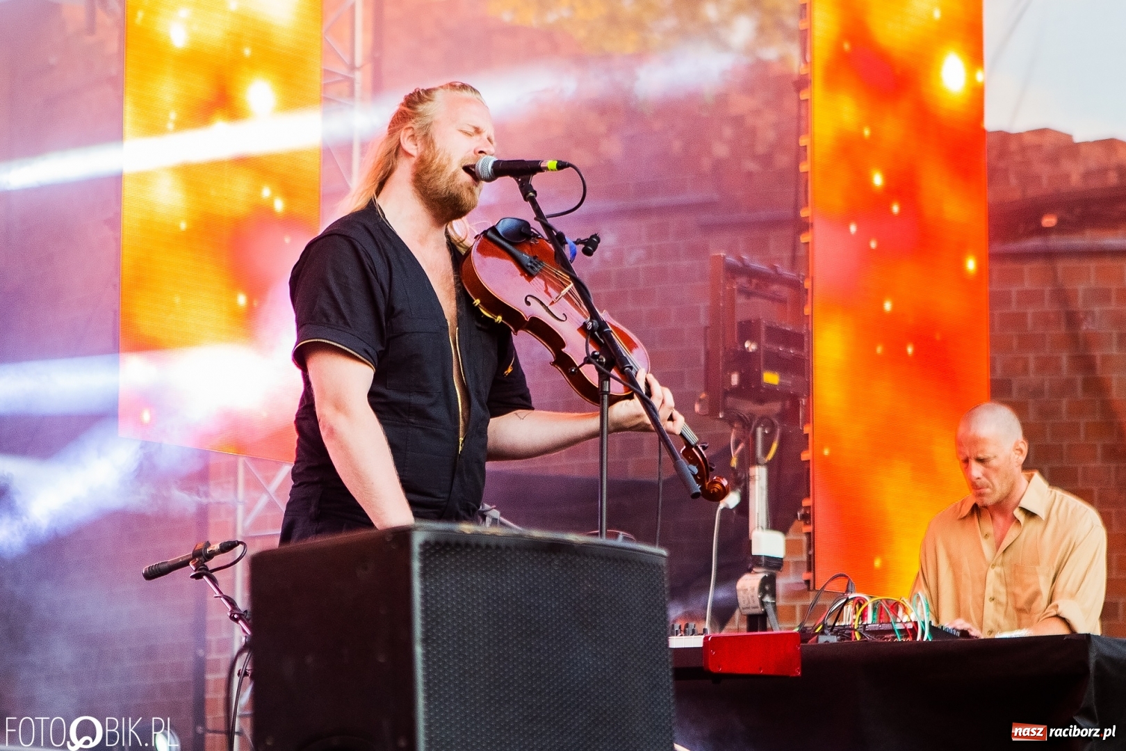 Zdjęcie w galerii na portalu naszraciborz.pl: Magia dźwięków i świateł. INTRO Festival 2018 przeszedł do historii wiadomości z regionu