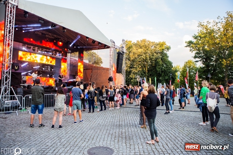 Zdjęcie w galerii na portalu naszraciborz.pl: Magia dźwięków i świateł. INTRO Festival 2018 przeszedł do historii wiadomości z regionu