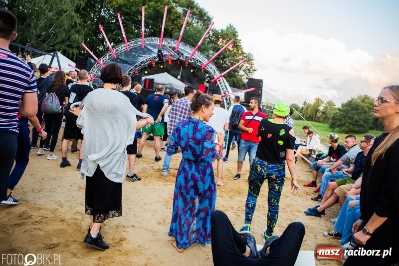 Zdjęcie w galerii na portalu naszraciborz.pl: Magia dźwięków i świateł. INTRO Festival 2018 przeszedł do historii wiadomości z regionu