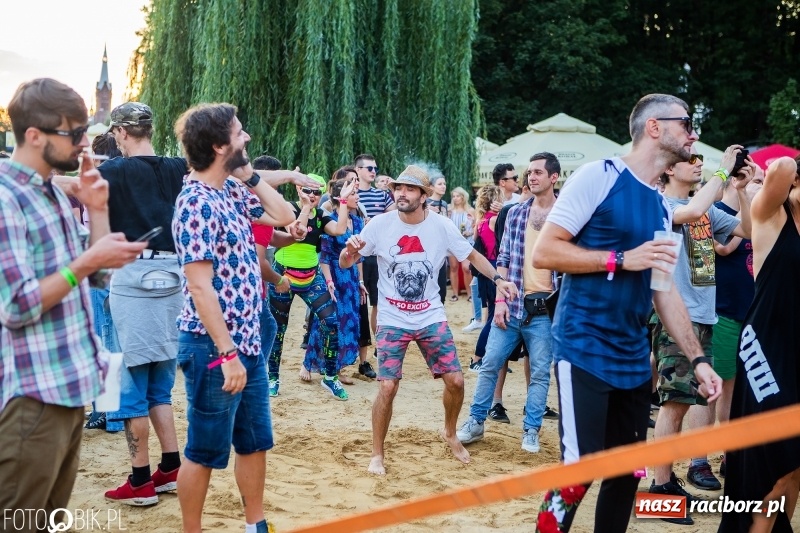 Zdjęcie w galerii na portalu naszraciborz.pl: Magia dźwięków i świateł. INTRO Festival 2018 przeszedł do historii wiadomości z regionu