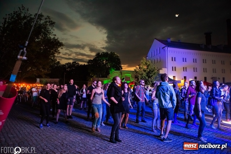 Zdjęcie w galerii na portalu naszraciborz.pl: Magia dźwięków i świateł. INTRO Festival 2018 przeszedł do historii wiadomości z regionu