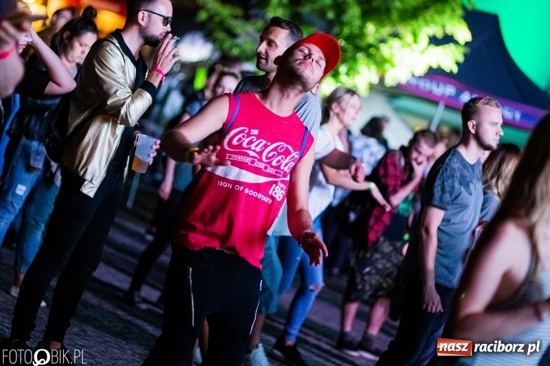 Zdjęcie w galerii na portalu naszraciborz.pl: Magia dźwięków i świateł. INTRO Festival 2018 przeszedł do historii wiadomości z regionu