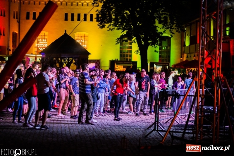 Zdjęcie w galerii na portalu naszraciborz.pl: Magia dźwięków i świateł. INTRO Festival 2018 przeszedł do historii wiadomości z regionu