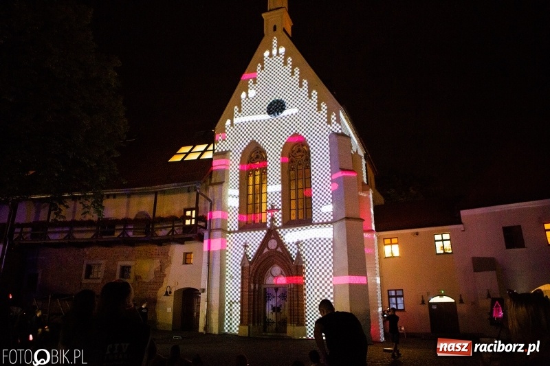 Zdjęcie w galerii na portalu naszraciborz.pl: Magia dźwięków i świateł. INTRO Festival 2018 przeszedł do historii wiadomości z regionu