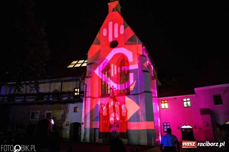 Zdjęcie w galerii na portalu naszraciborz.pl: Magia dźwięków i świateł. INTRO Festival 2018 przeszedł do historii wiadomości z regionu