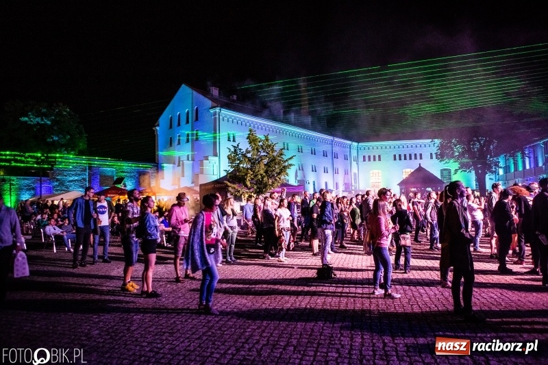 Zdjęcie w galerii na portalu naszraciborz.pl: Magia dźwięków i świateł. INTRO Festival 2018 przeszedł do historii wiadomości z regionu