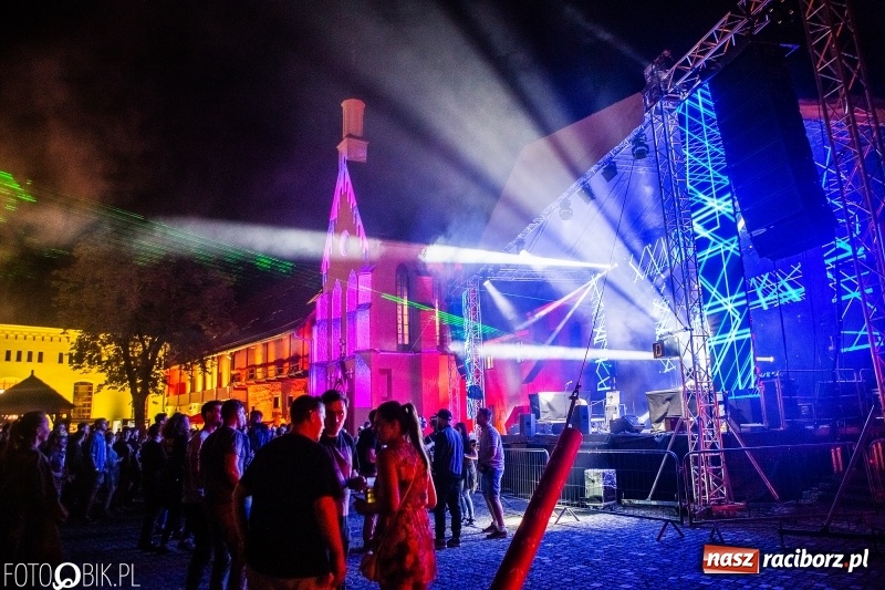 Zdjęcie w galerii na portalu naszraciborz.pl: Magia dźwięków i świateł. INTRO Festival 2018 przeszedł do historii wiadomości z regionu