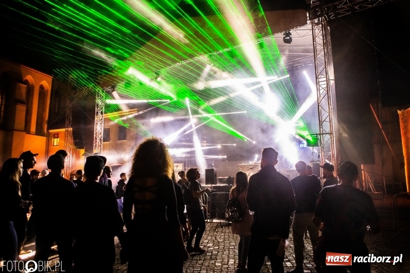 Zdjęcie w galerii na portalu naszraciborz.pl: Magia dźwięków i świateł. INTRO Festival 2018 przeszedł do historii wiadomości z regionu