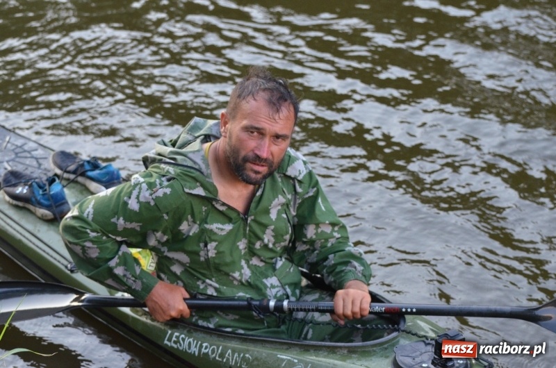 Zdjęcie w galerii na portalu naszraciborz.pl: Pokonał Wołgę, teraz zmaga się z Odrą  wiadomości z regionu