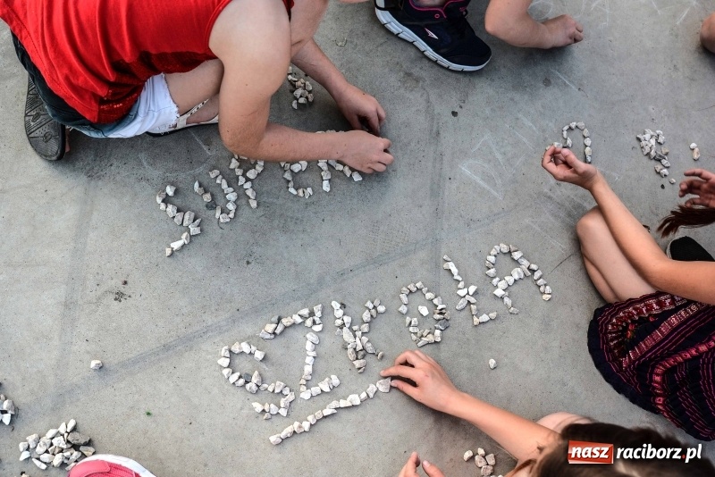 Zdjęcie w galerii na portalu naszraciborz.pl: Małe klasy, indywidualne podejście do ucznia. Szkoła Dobra zaprasza wiadomości z regionu
