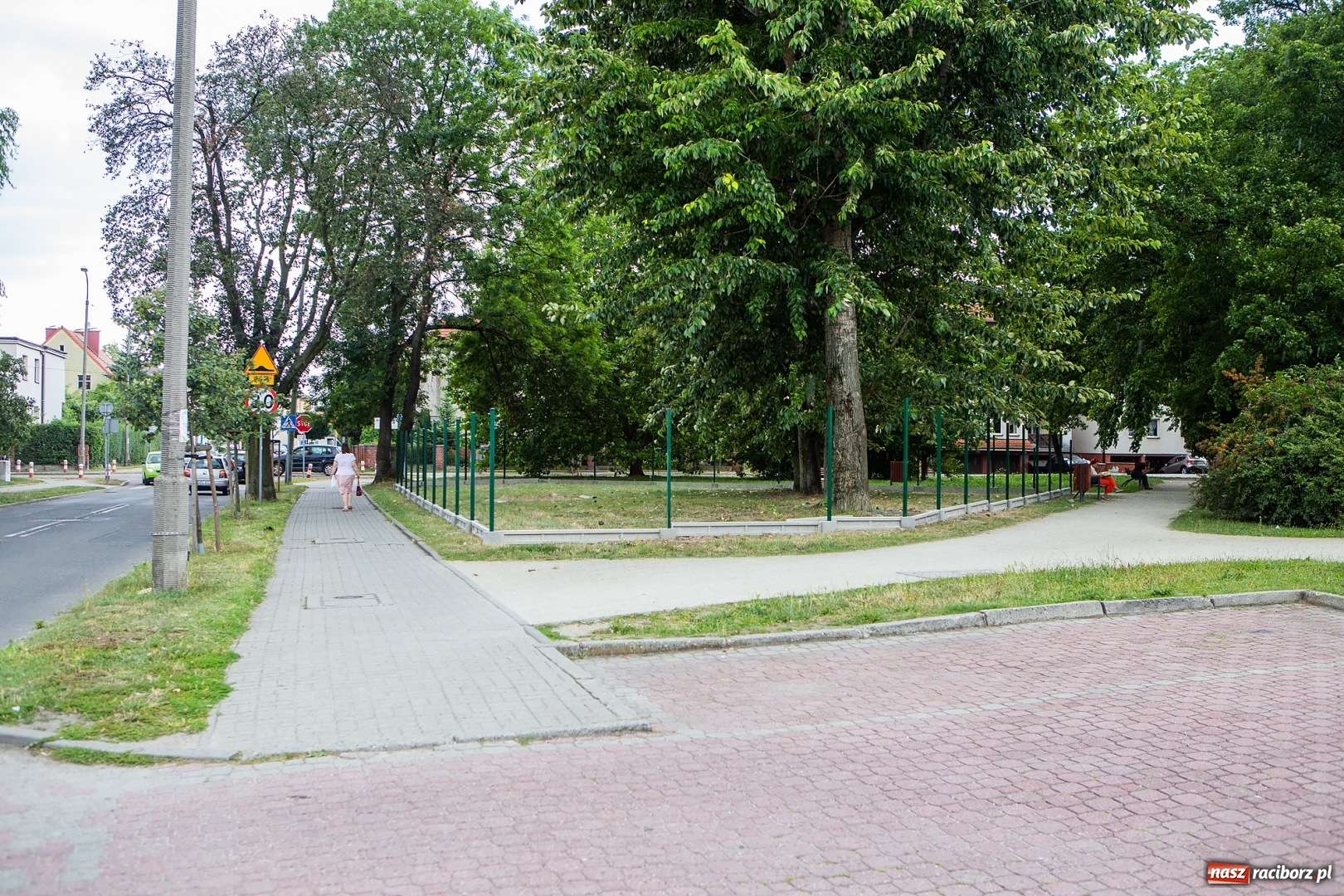 Zdjęcie w galerii na portalu naszraciborz.pl: Co takiego powstaje w parku przy Warszawskiej? wiadomości z regionu