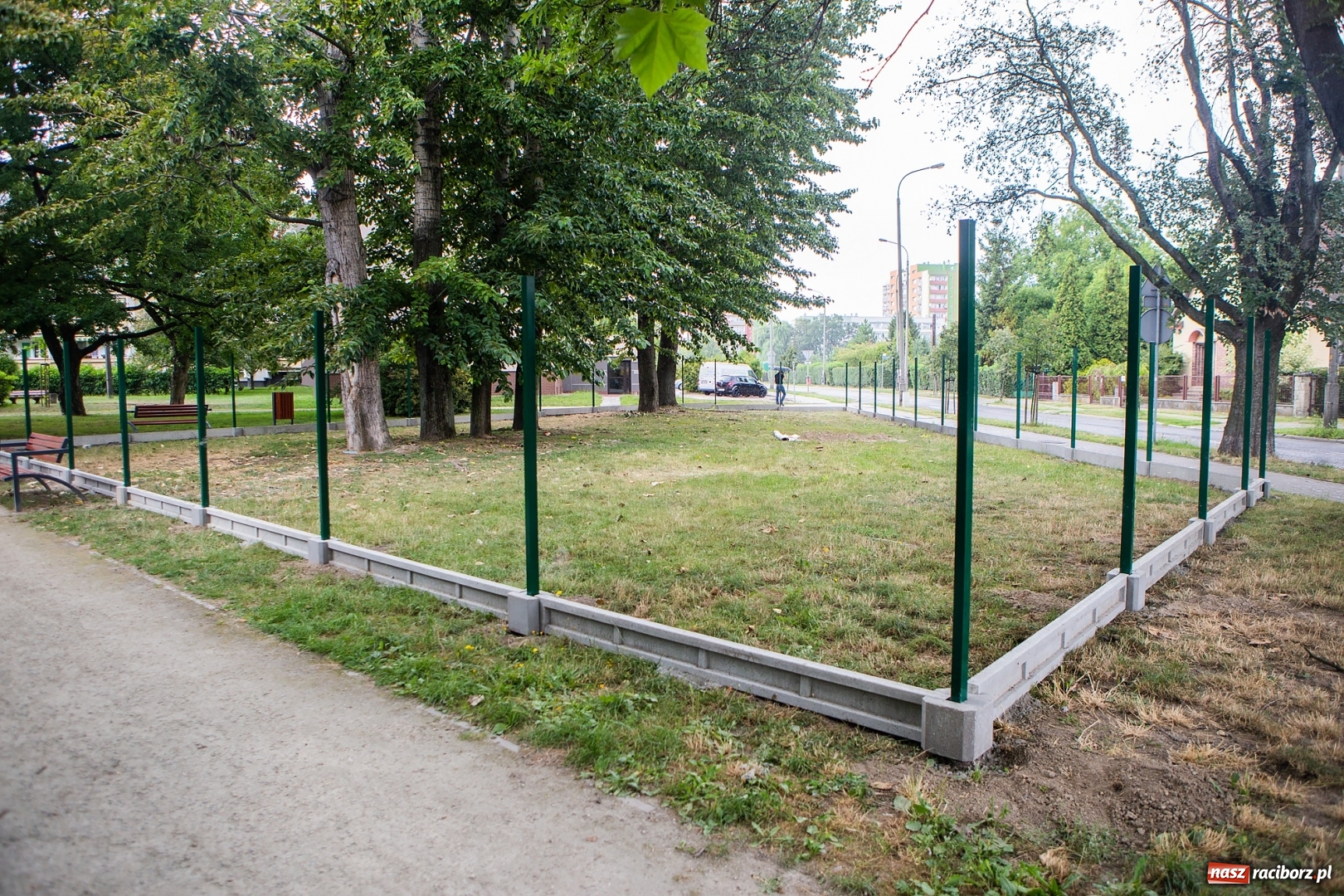 Zdjęcie w galerii na portalu naszraciborz.pl: Co takiego powstaje w parku przy Warszawskiej? wiadomości z regionu