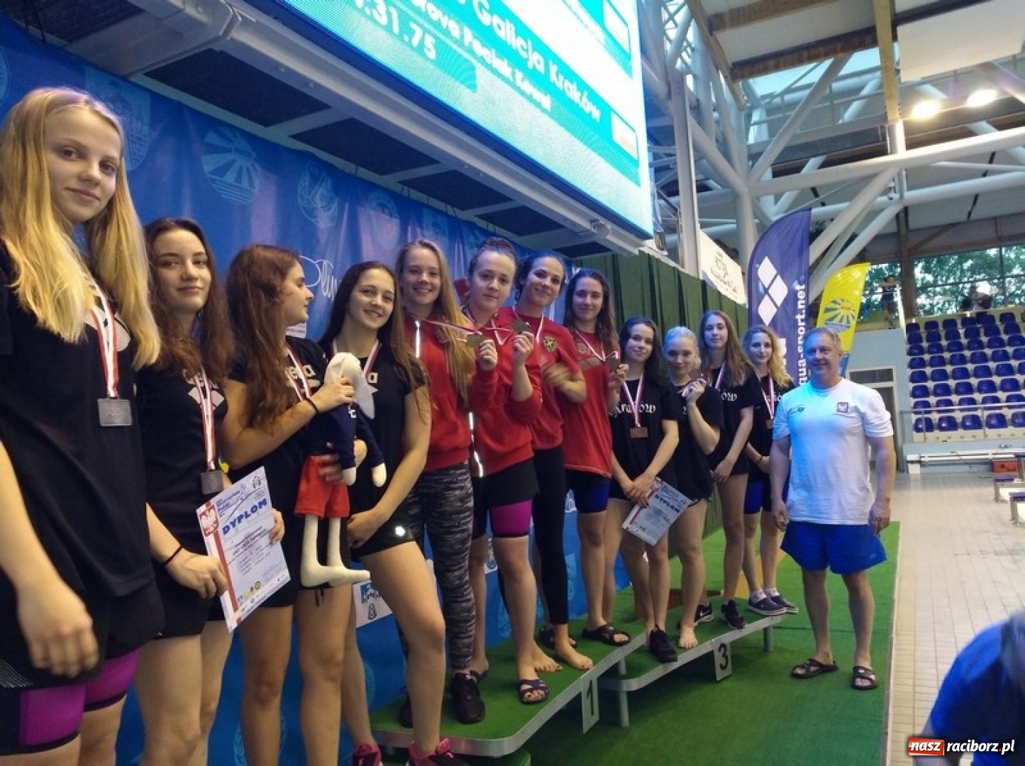 Zdjęcie w galerii na portalu naszraciborz.pl: Pływanie. Medale pływaków SMS-u na Mistrzostwach Polski  wiadomości z regionu