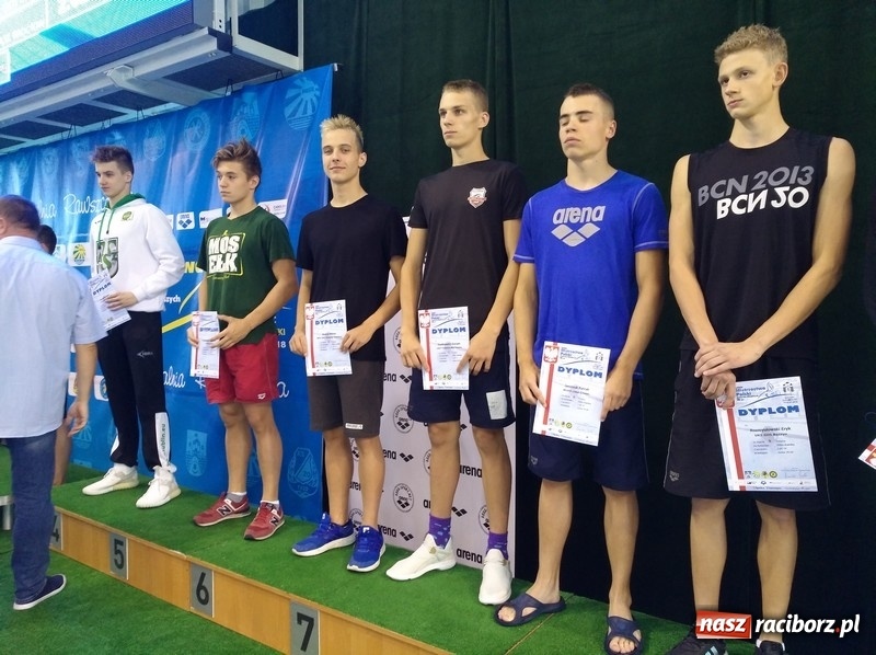 Zdjęcie w galerii na portalu naszraciborz.pl: Pływanie. Medale pływaków SMS-u na Mistrzostwach Polski  wiadomości z regionu