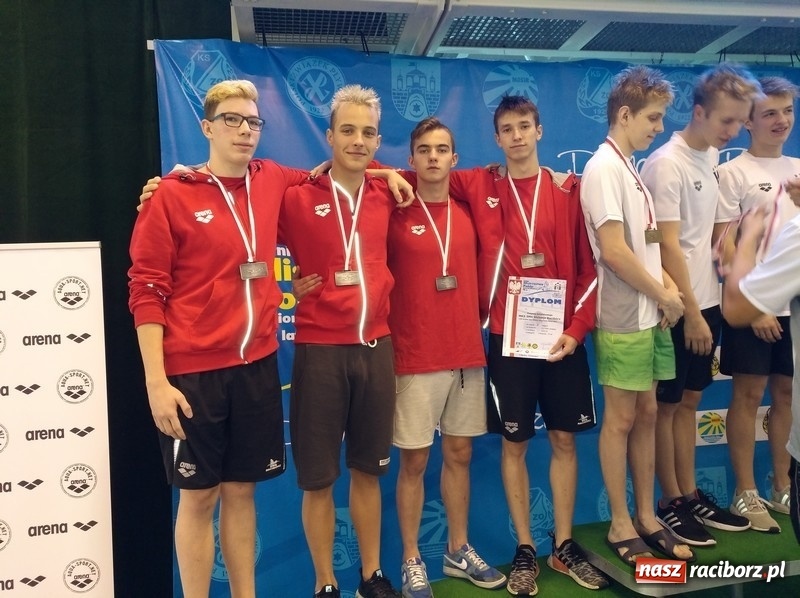 Zdjęcie w galerii na portalu naszraciborz.pl: Pływanie. Medale pływaków SMS-u na Mistrzostwach Polski  wiadomości z regionu