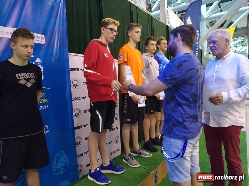 Zdjęcie w galerii na portalu naszraciborz.pl: Pływanie. Medale pływaków SMS-u na Mistrzostwach Polski  wiadomości z regionu