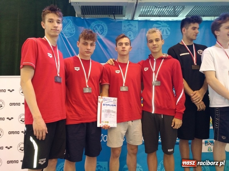 Zdjęcie w galerii na portalu naszraciborz.pl: Pływanie. Medale pływaków SMS-u na Mistrzostwach Polski  wiadomości z regionu