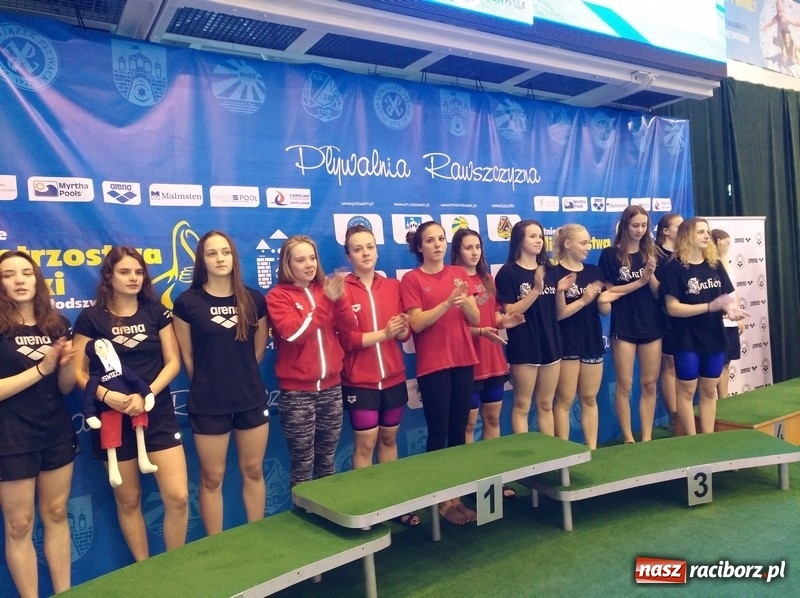 Zdjęcie w galerii na portalu naszraciborz.pl: Pływanie. Medale pływaków SMS-u na Mistrzostwach Polski  wiadomości z regionu