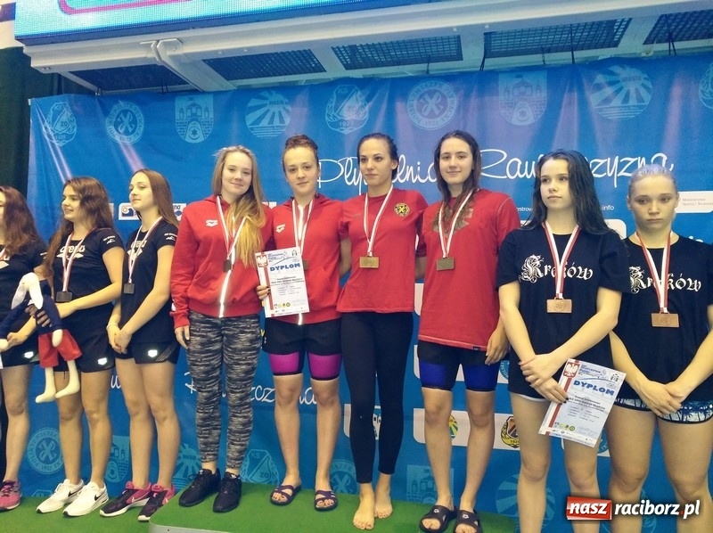 Zdjęcie w galerii na portalu naszraciborz.pl: Pływanie. Medale pływaków SMS-u na Mistrzostwach Polski  wiadomości z regionu