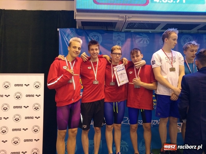 Zdjęcie w galerii na portalu naszraciborz.pl: Pływanie. Medale pływaków SMS-u na Mistrzostwach Polski  wiadomości z regionu