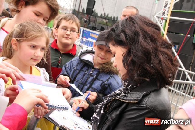 Zdjęcie w galerii na portalu naszraciborz.pl: Golce i fajerwerki na zakończenie  wiadomości z regionu