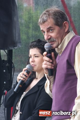 Zdjęcie w galerii na portalu naszraciborz.pl: Golce i fajerwerki na zakończenie  wiadomości z regionu