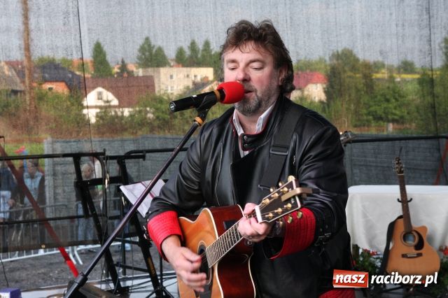 Zdjęcie w galerii na portalu naszraciborz.pl: Golce i fajerwerki na zakończenie  wiadomości z regionu