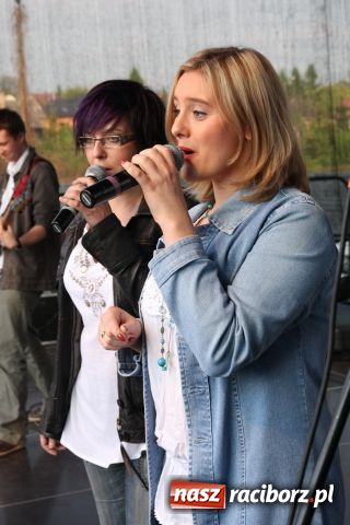 Zdjęcie w galerii na portalu naszraciborz.pl: Golce i fajerwerki na zakończenie  wiadomości z regionu