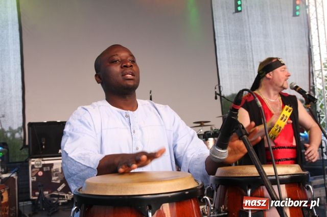 Zdjęcie w galerii na portalu naszraciborz.pl: Golce i fajerwerki na zakończenie  wiadomości z regionu