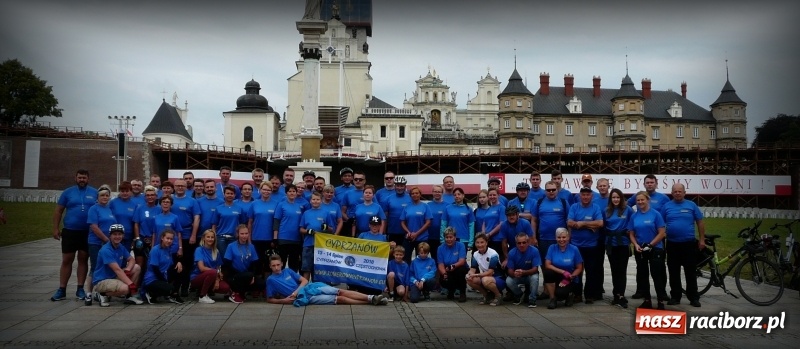Zdjęcie w galerii na portalu naszraciborz.pl: Rowerowa Pielgrzymka Cyprzanów-Jasna Góra  wiadomości z regionu