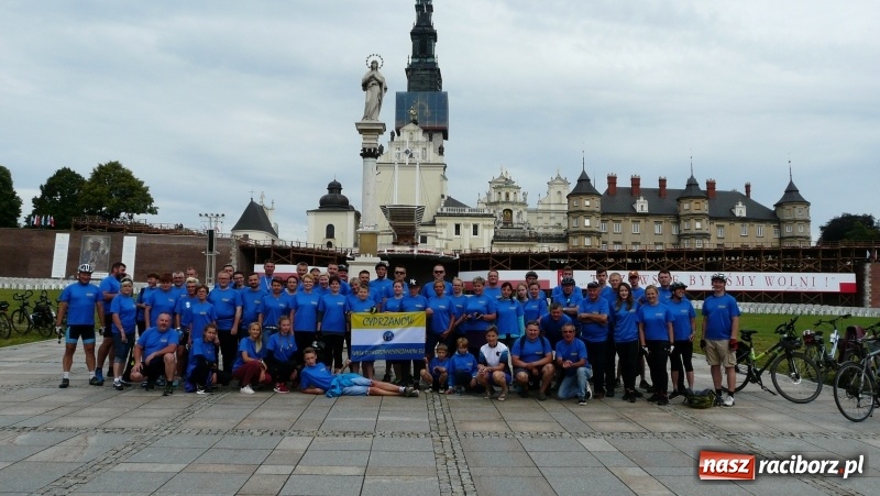 Zdjęcie w galerii na portalu naszraciborz.pl: Rowerowa Pielgrzymka Cyprzanów-Jasna Góra  wiadomości z regionu