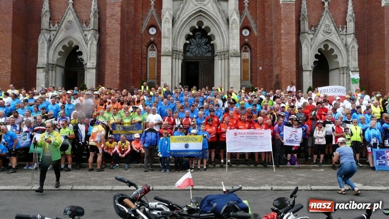 Zdjęcie w galerii na portalu naszraciborz.pl: Rowerowa Pielgrzymka Cyprzanów-Jasna Góra  wiadomości z regionu