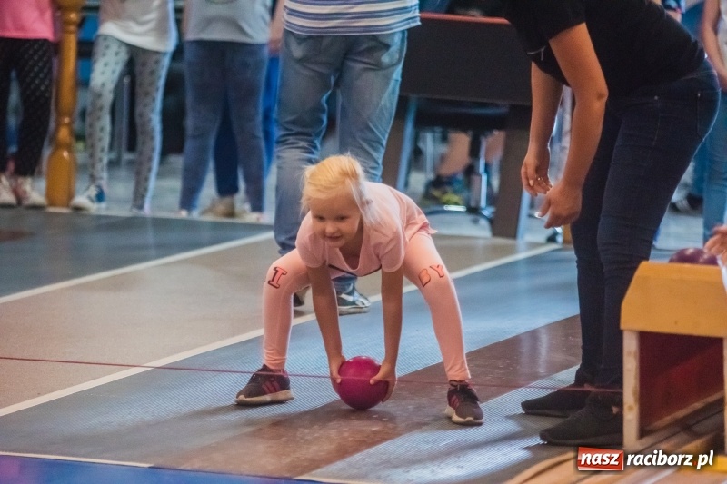 Zdjęcie w galerii na portalu naszraciborz.pl: Turniej kręglarski w ramach akcji Lato w Mieście wiadomości z regionu