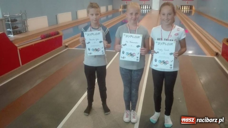 Zdjęcie w galerii na portalu naszraciborz.pl: Turniej kręglarski w ramach akcji Lato w Mieście wiadomości z regionu