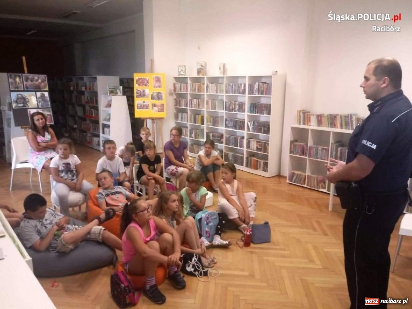 Zdjęcie w galerii na portalu naszraciborz.pl: Trwają wakacyjne spotkania z dziećmi w ramach akcji Kręci mnie bezpieczeństwo wiadomości z regionu