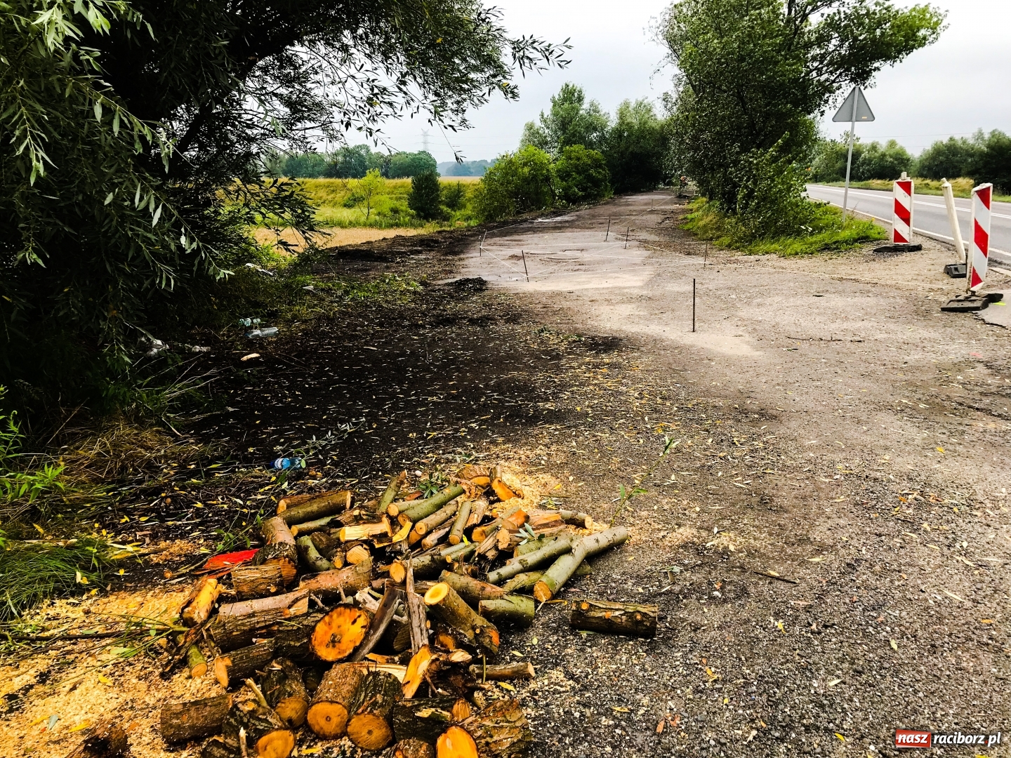 Zdjęcie w galerii na portalu naszraciborz.pl: Ruszyła budowa ścieżki rowerowej do Łężczoka. Sprawdź szczegóły inwestycji wiadomości z regionu