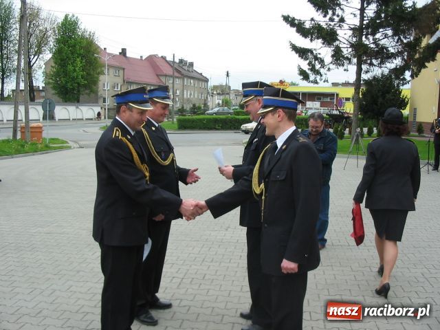 Zdjęcie w galerii na portalu naszraciborz.pl: Głubczyccy strażacy świętowali wiadomości z regionu