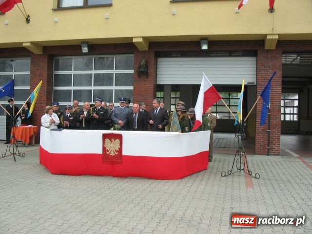 Zdjęcie w galerii na portalu naszraciborz.pl: Głubczyccy strażacy świętowali wiadomości z regionu