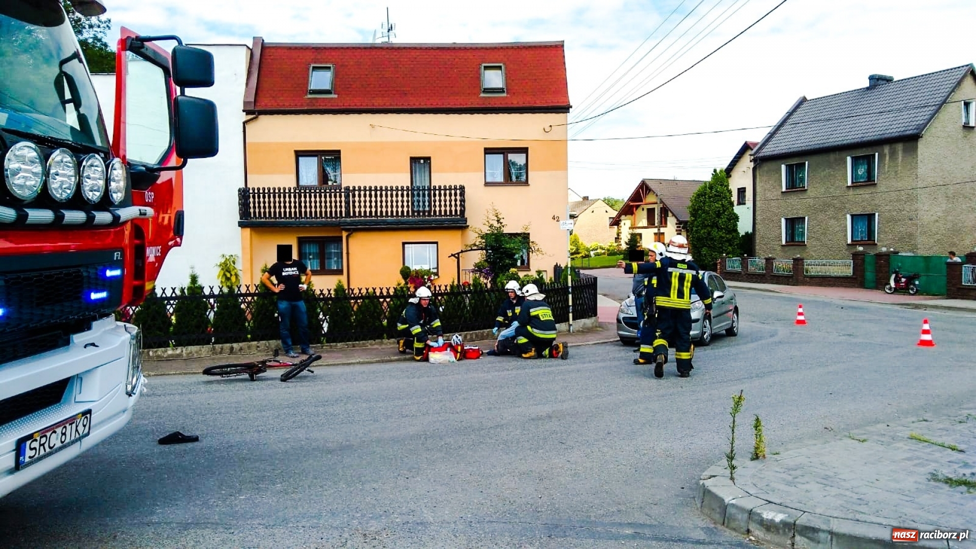Zdjęcie w galerii na portalu naszraciborz.pl: Pijany 74-letni rowerzysta czołowo zderzył się z peugeotem  wiadomości z regionu