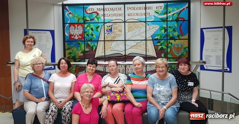 Zdjęcie w galerii na portalu naszraciborz.pl: Klub Przyjaciół Biblioteki na Ostrogu z wizytą w Katowicach wiadomości z regionu